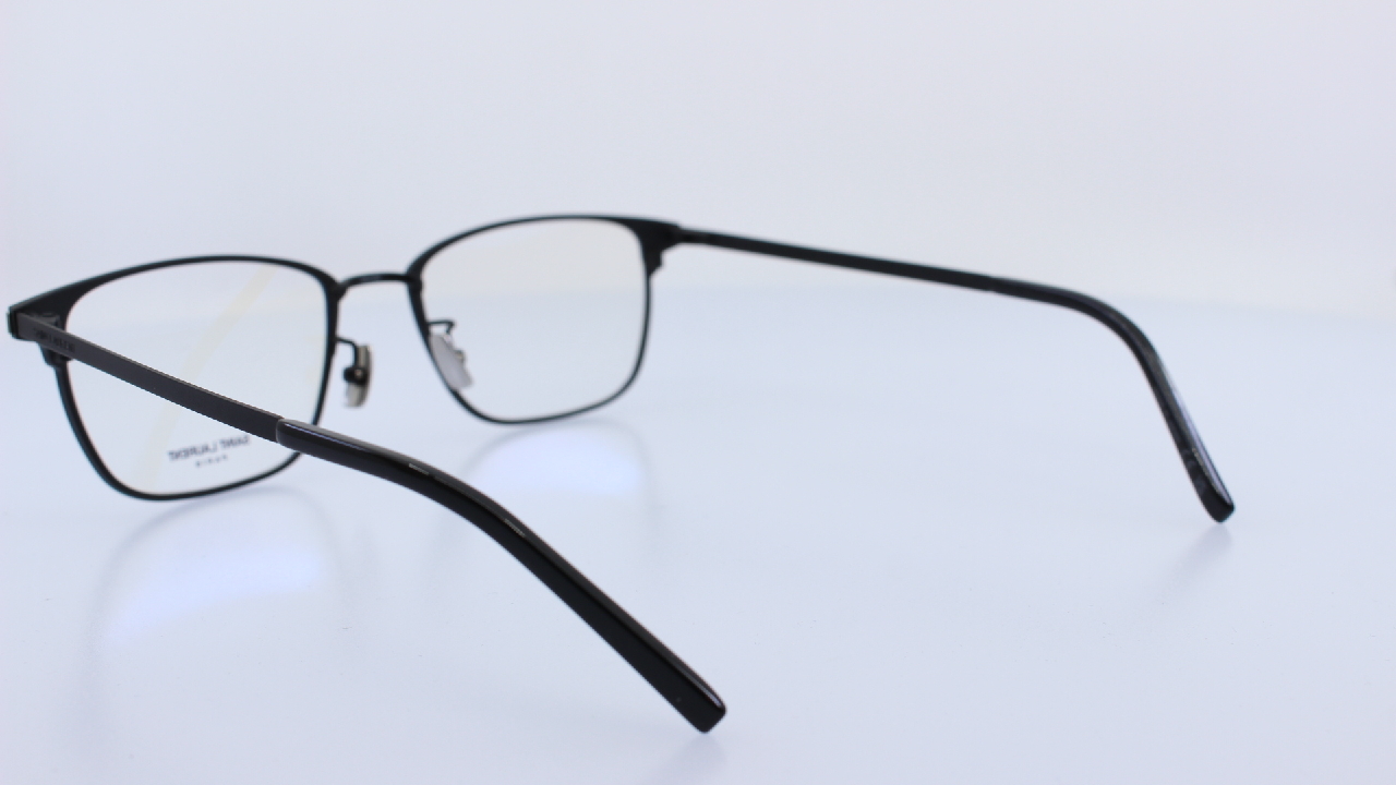 SAINT LAURENT - FEKETE - SL585