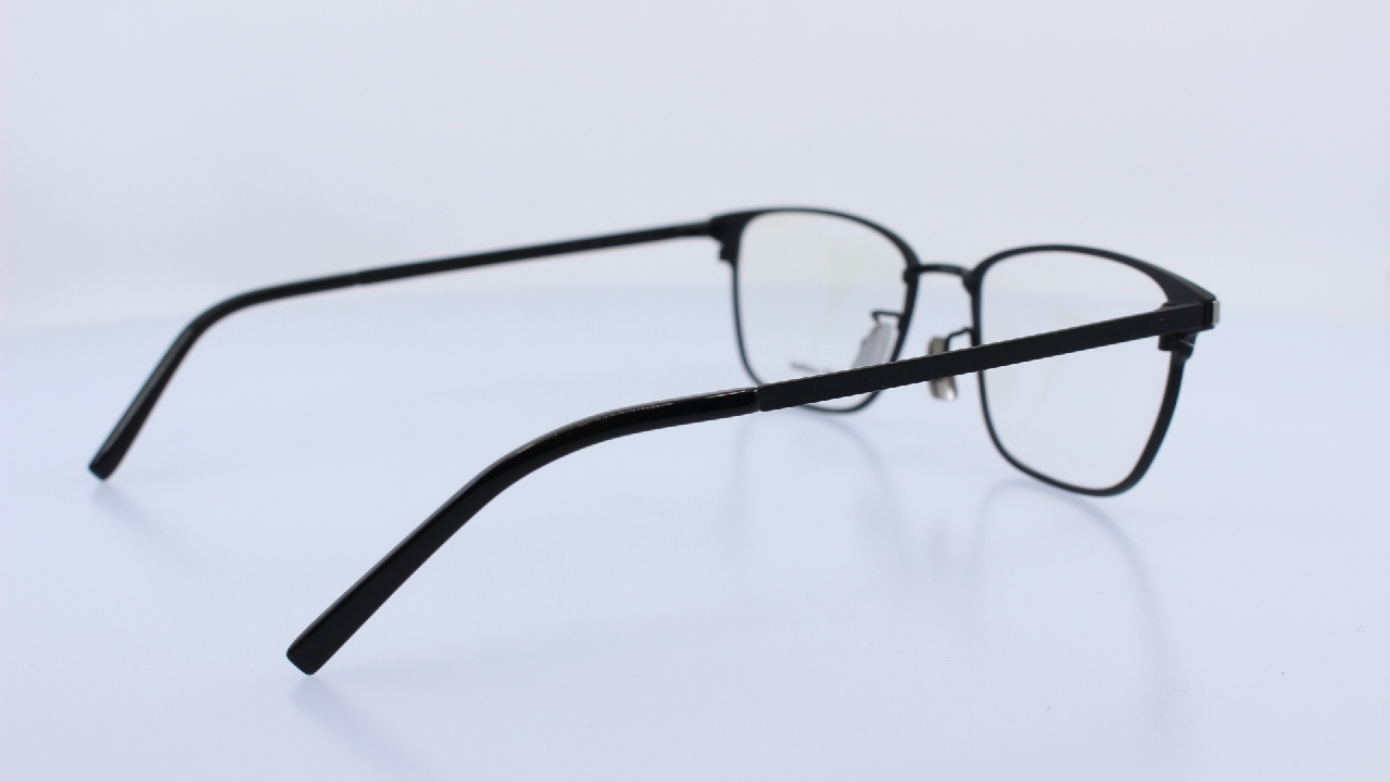 SAINT LAURENT - FEKETE - SL585