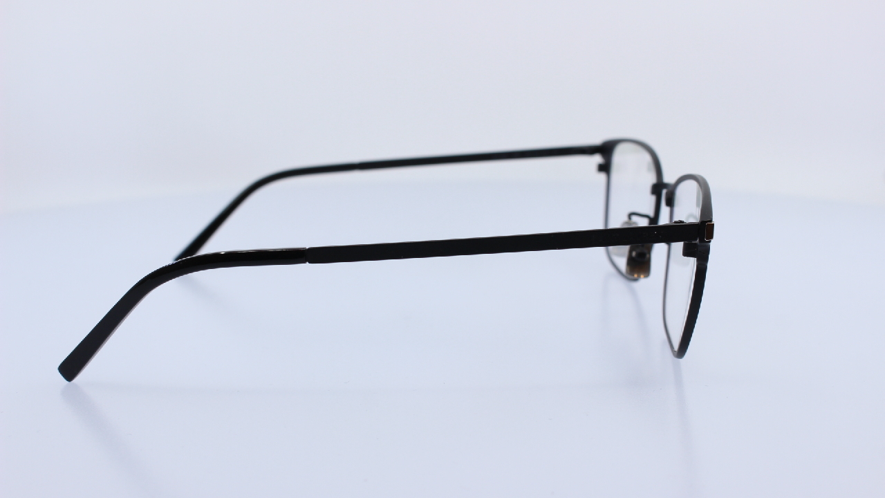 SAINT LAURENT - FEKETE - SL585