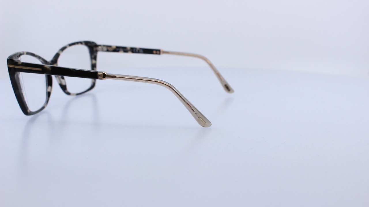 TOM FORD - FEKETE - 5893-B