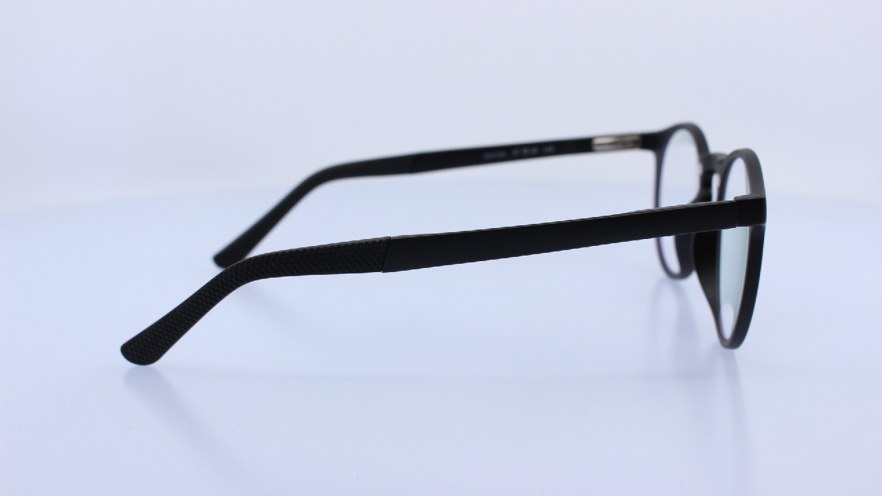 COLORON - FEKETE - LUCIUS