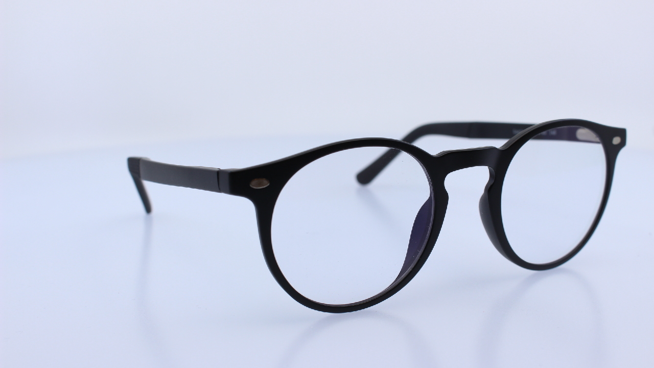 COLORON - FEKETE - LUCIUS