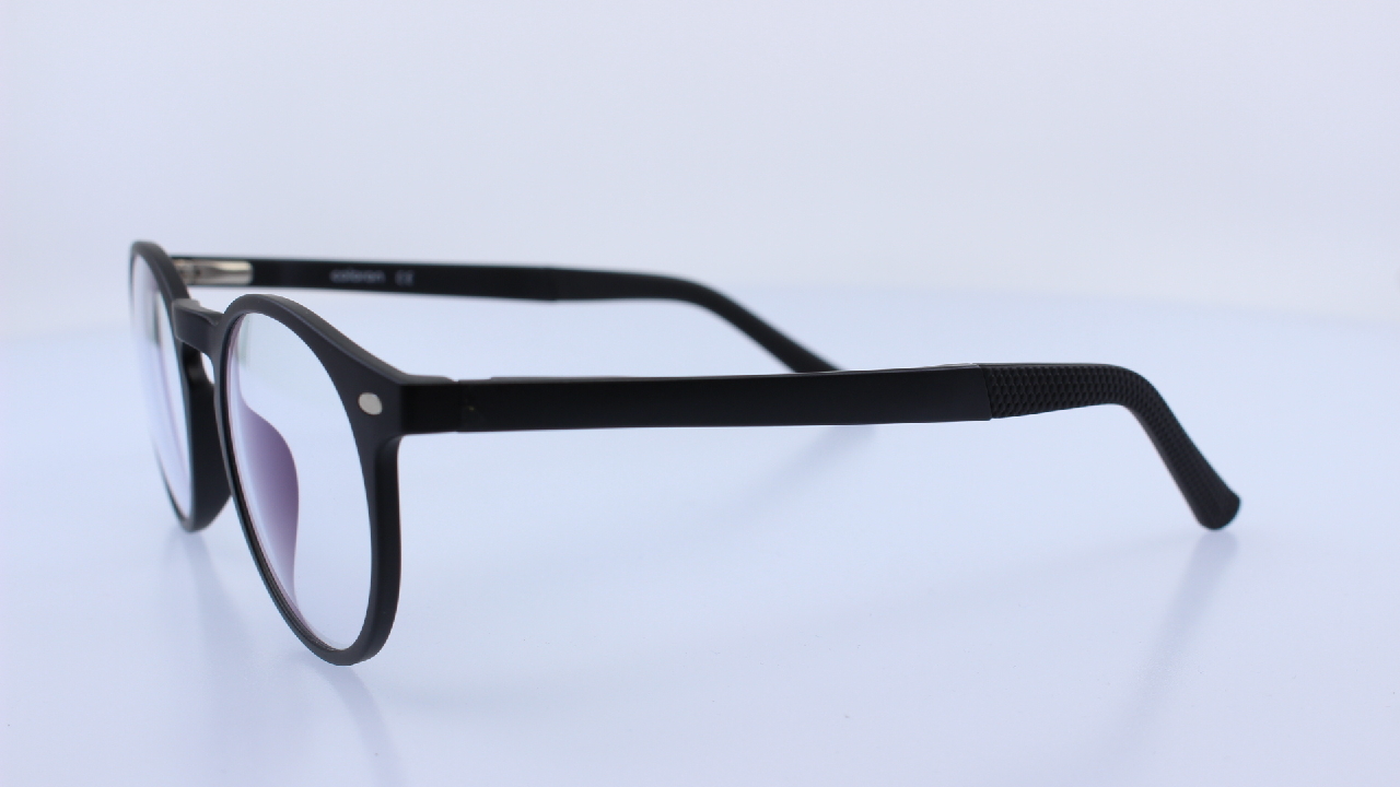 COLORON - FEKETE - LUCIUS