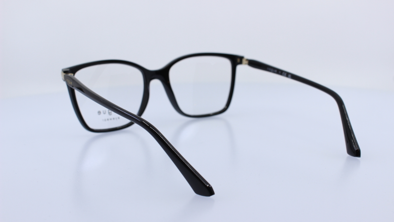 VOGUE - FEKETE - VO5654