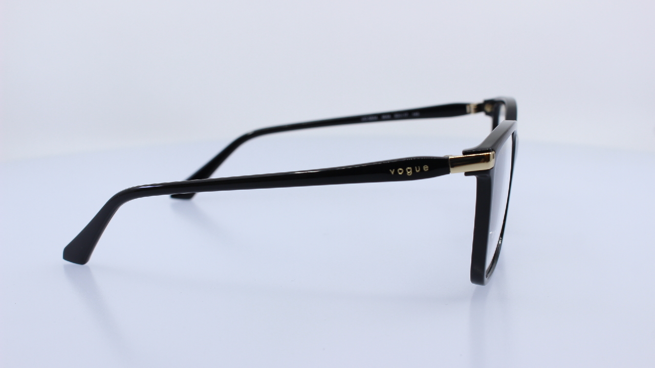 VOGUE - FEKETE - VO5654