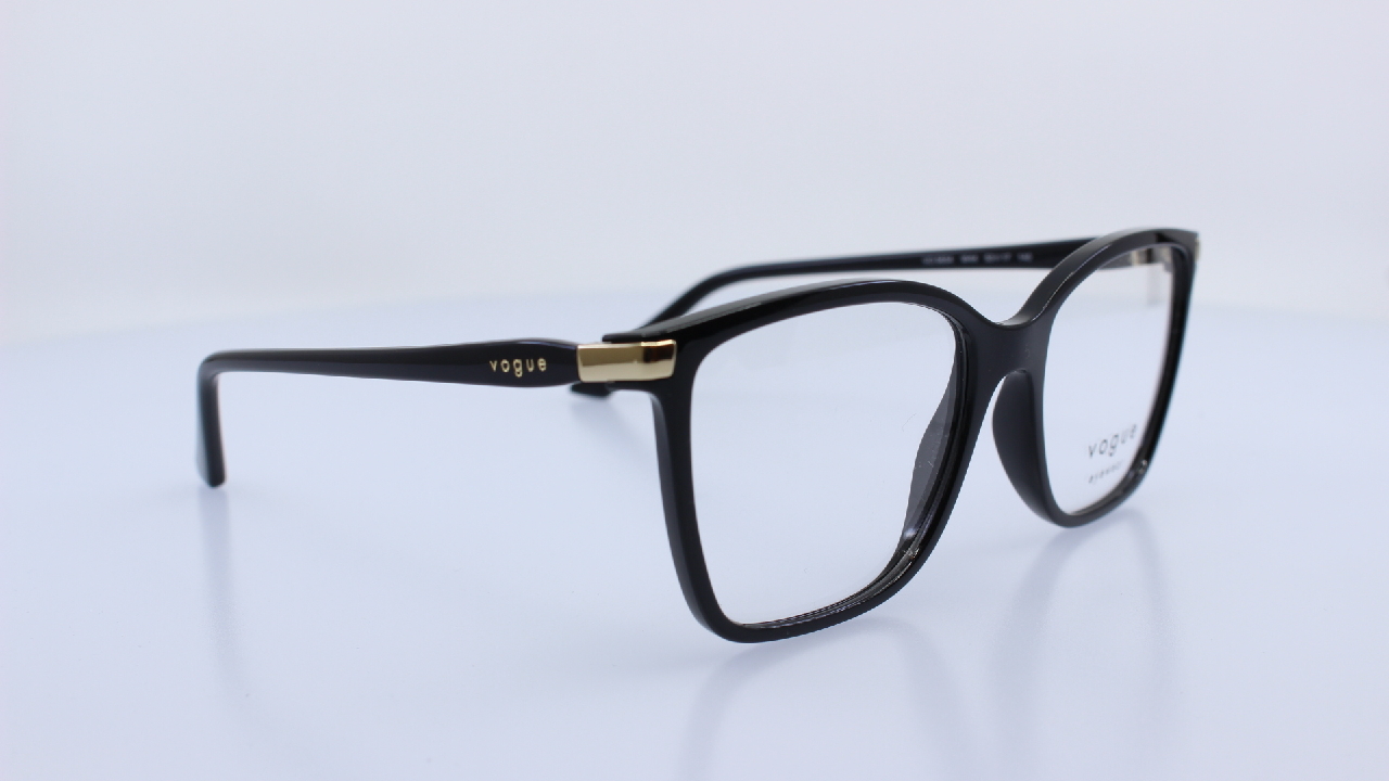 VOGUE - FEKETE - VO5654