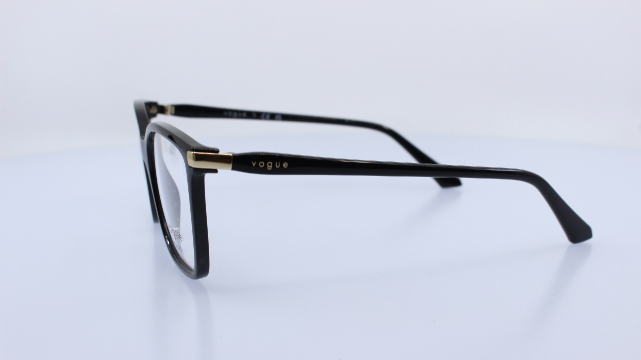 VOGUE - FEKETE - VO5654