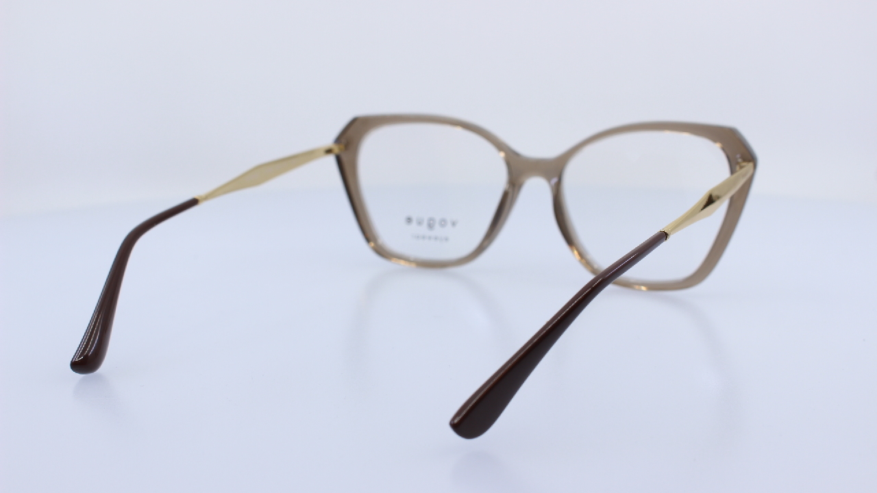 VOGUE - BARNA - VO5522