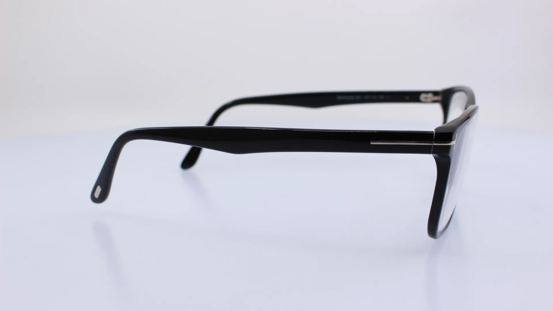TOMFORD - FEKETE - TF5752