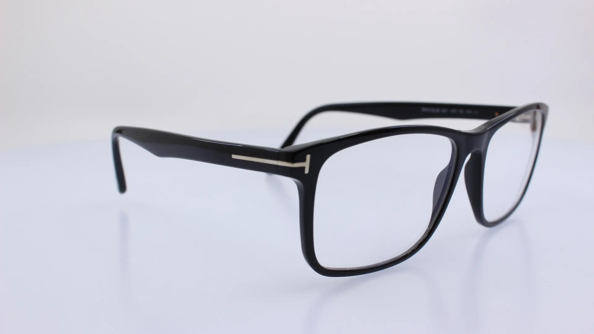 TOMFORD - FEKETE - TF5752