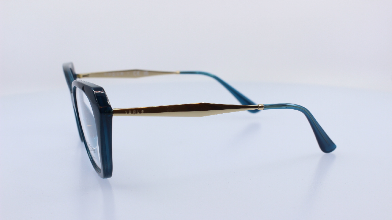 VOGUE - KÉK - VO5522