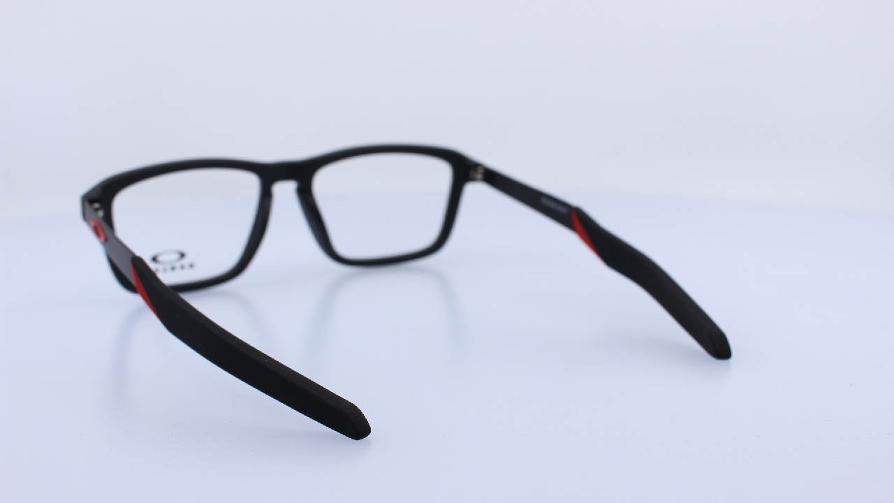 OAKLEY - FEKETE - OY8023