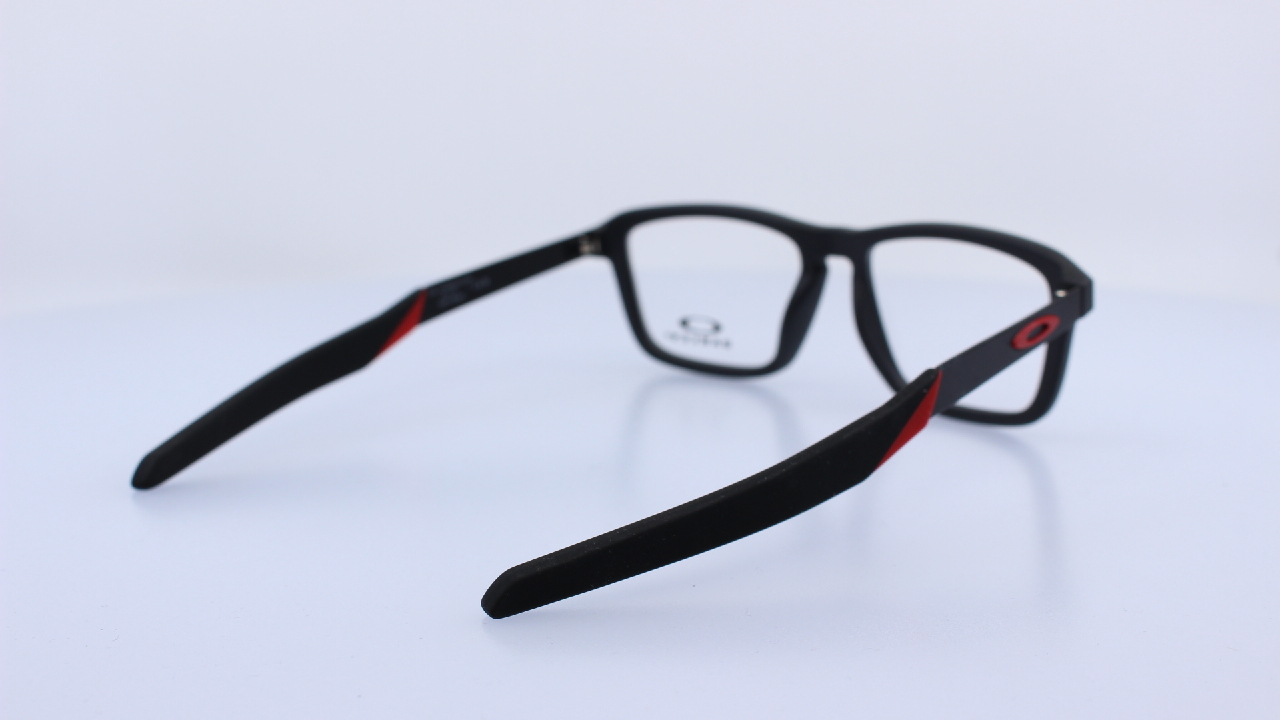 OAKLEY - FEKETE - OY8023