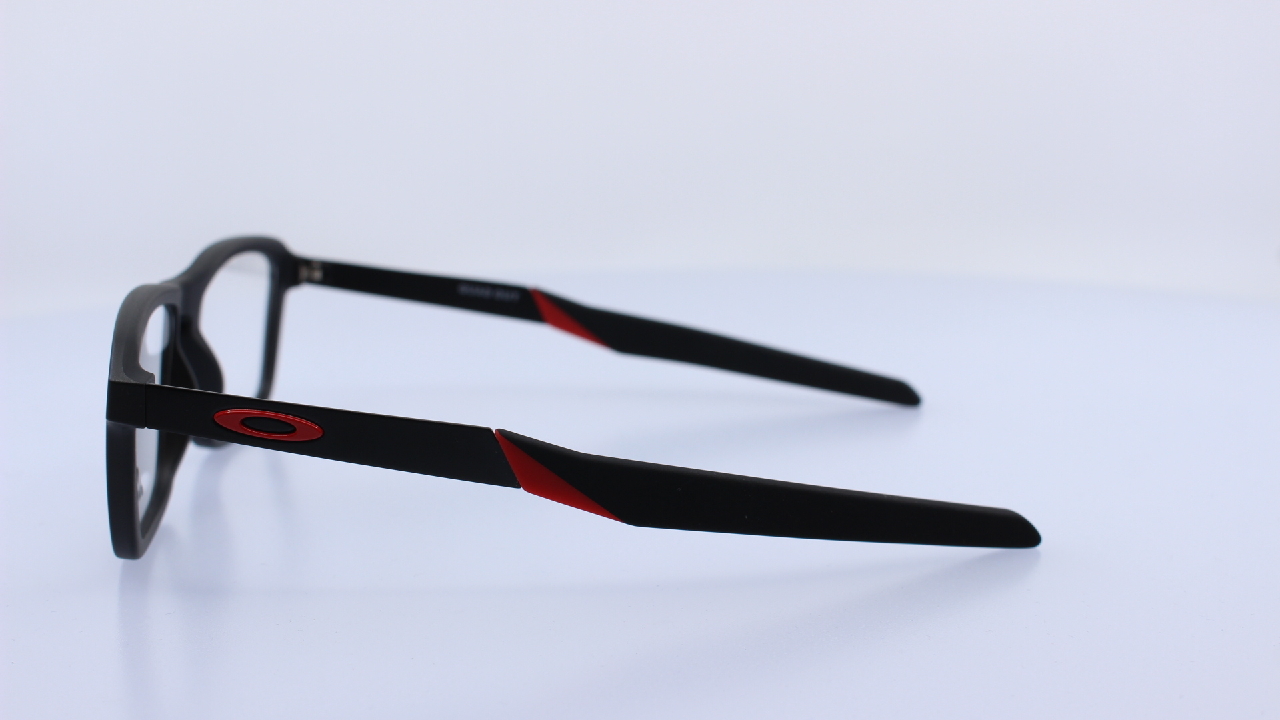 OAKLEY - FEKETE - OY8023