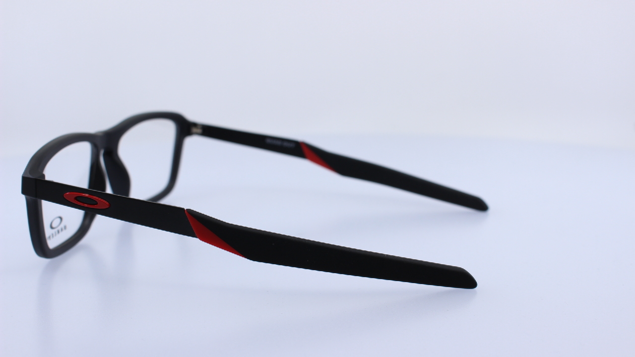 OAKLEY - FEKETE - OY8023