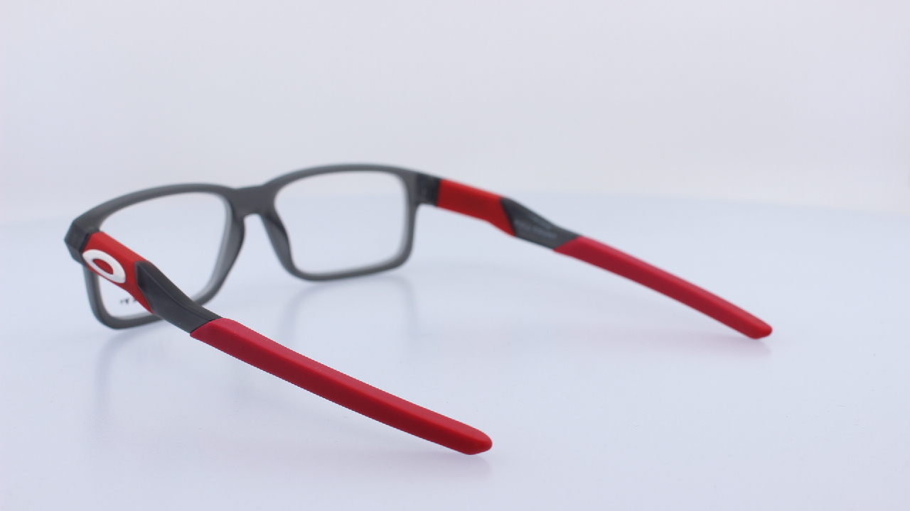 OAKLEY - SZÜRKE - OY8013