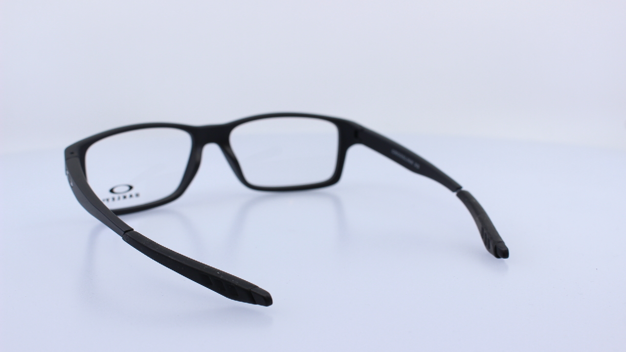 OAKLEY - FEKETE - OY8002