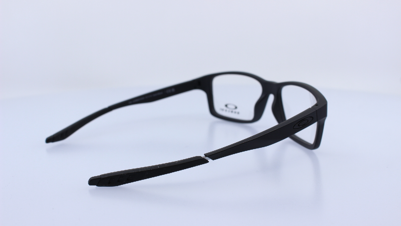 OAKLEY - FEKETE - OY8002