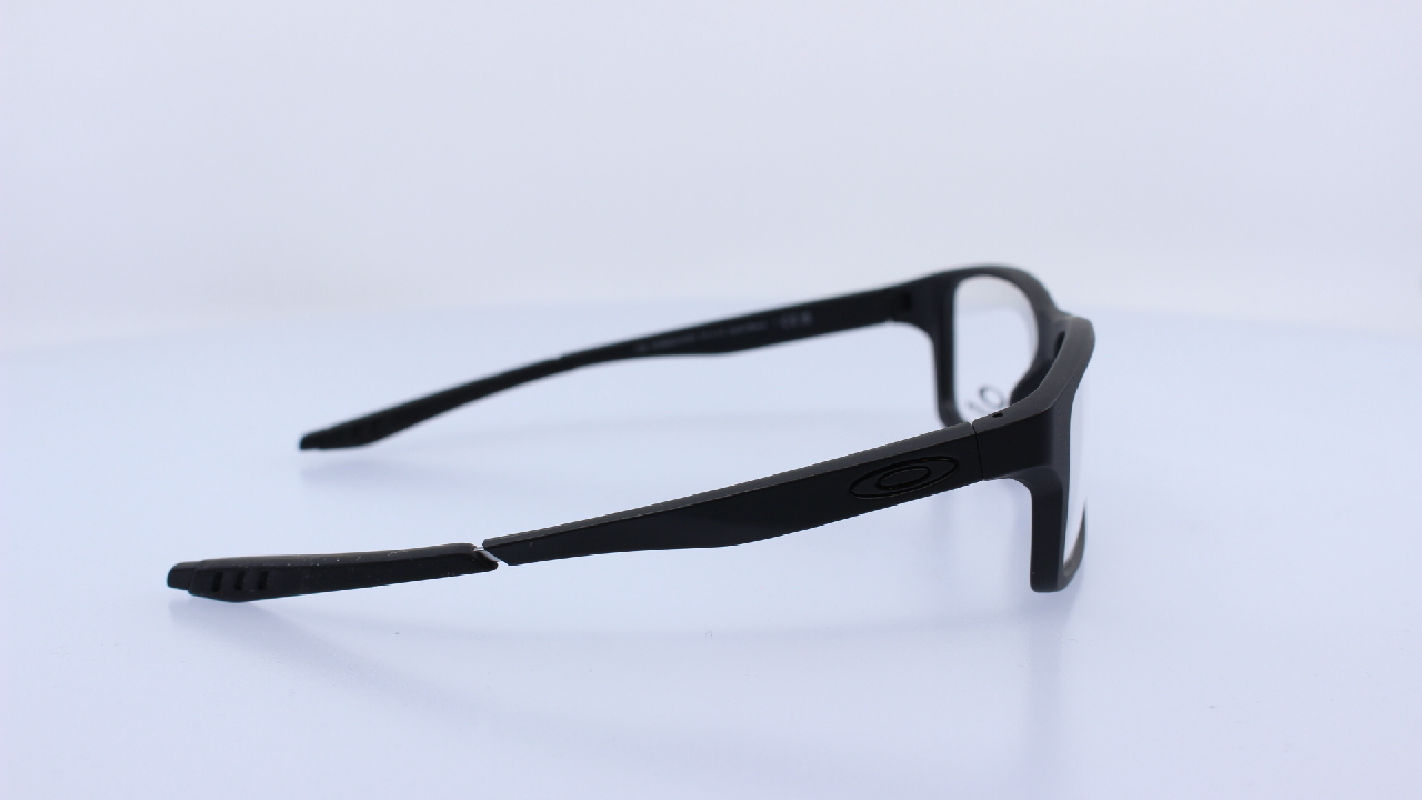 OAKLEY - FEKETE - OY8002