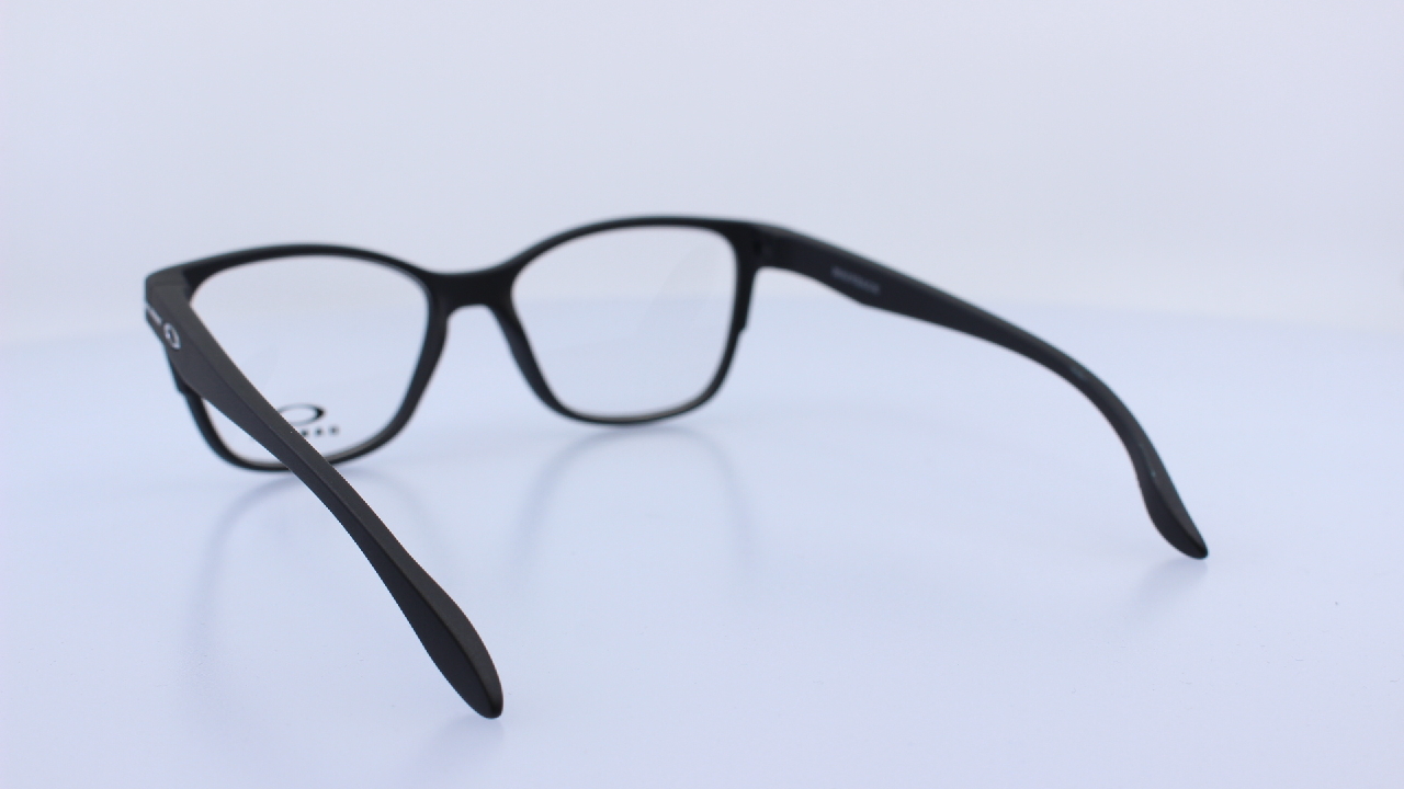 OAKLEY - FEKETE - OY8016