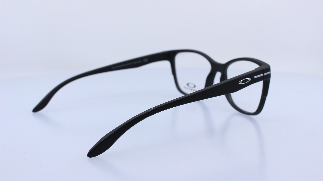 OAKLEY - FEKETE - OY8016