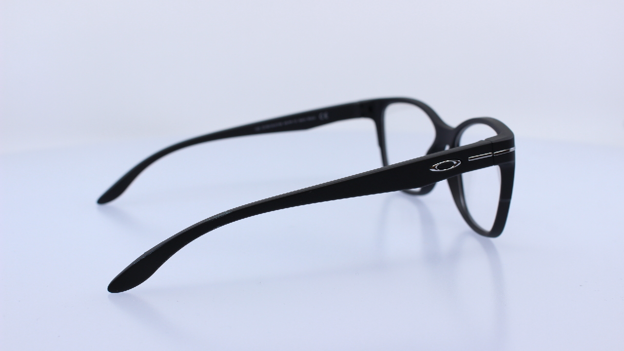 OAKLEY - FEKETE - OY8016