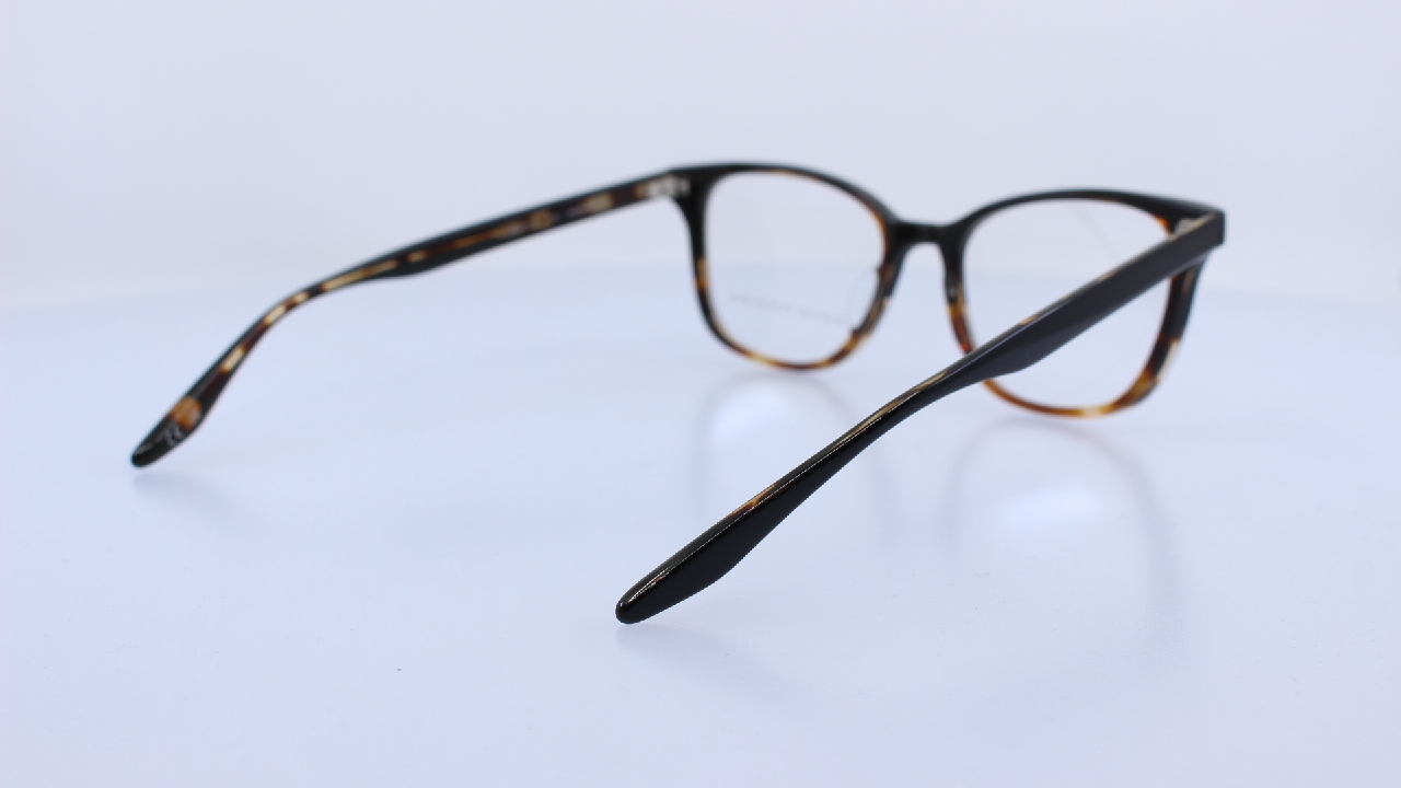 BARTON PERREIRA - BORDÓ - CHEEKY