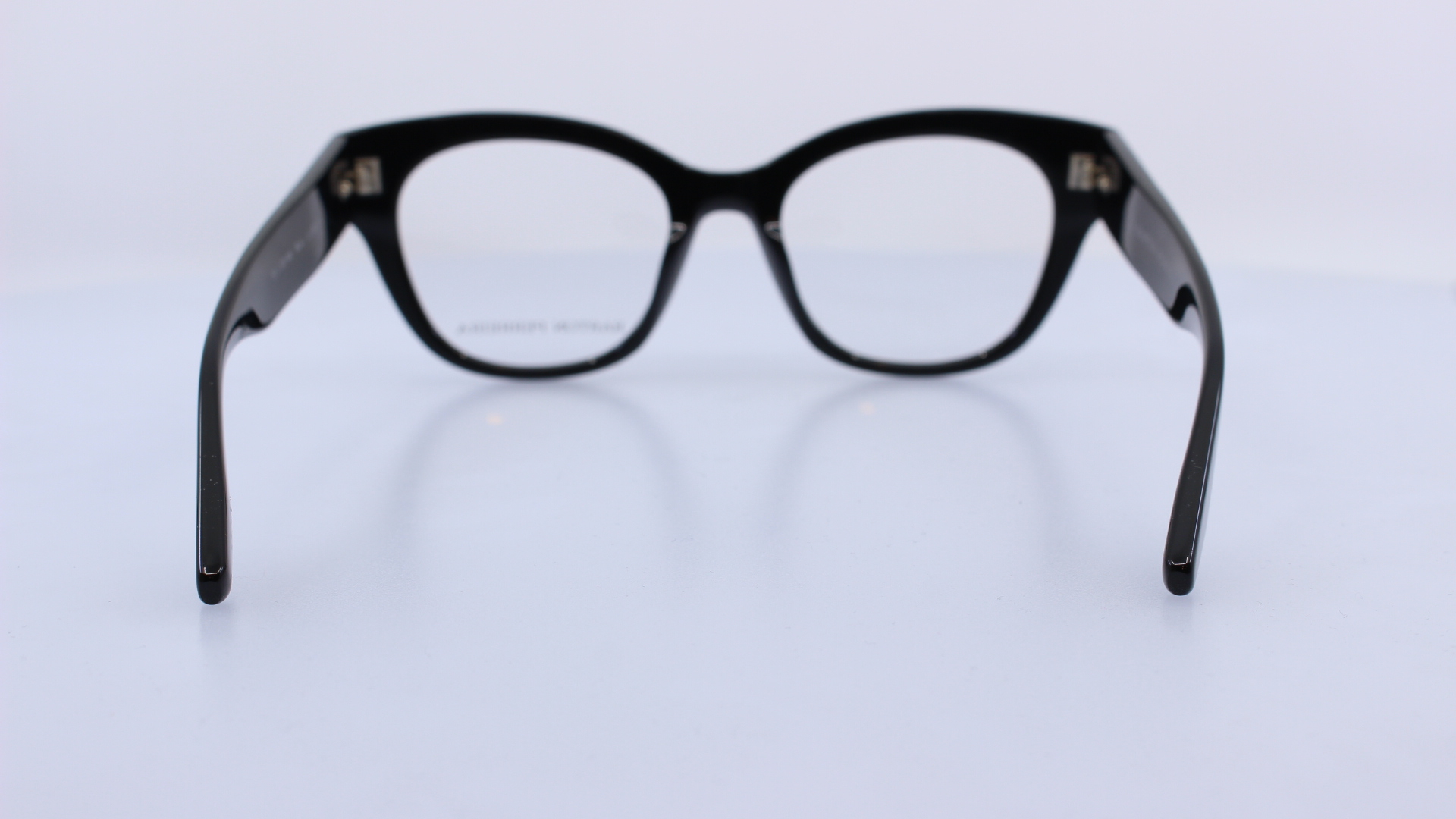 BARTON PERREIRA - FEKETE - LUCRETIA