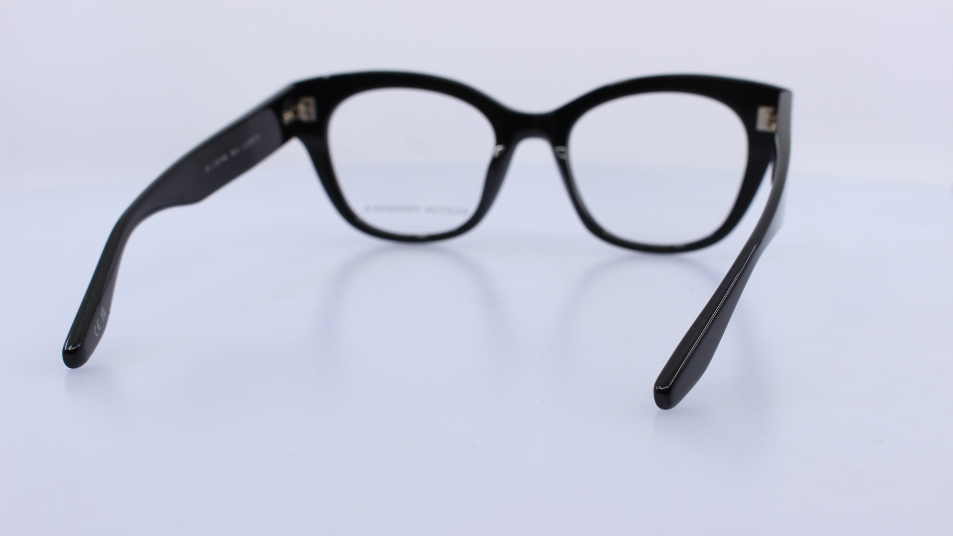 BARTON PERREIRA - FEKETE - LUCRETIA