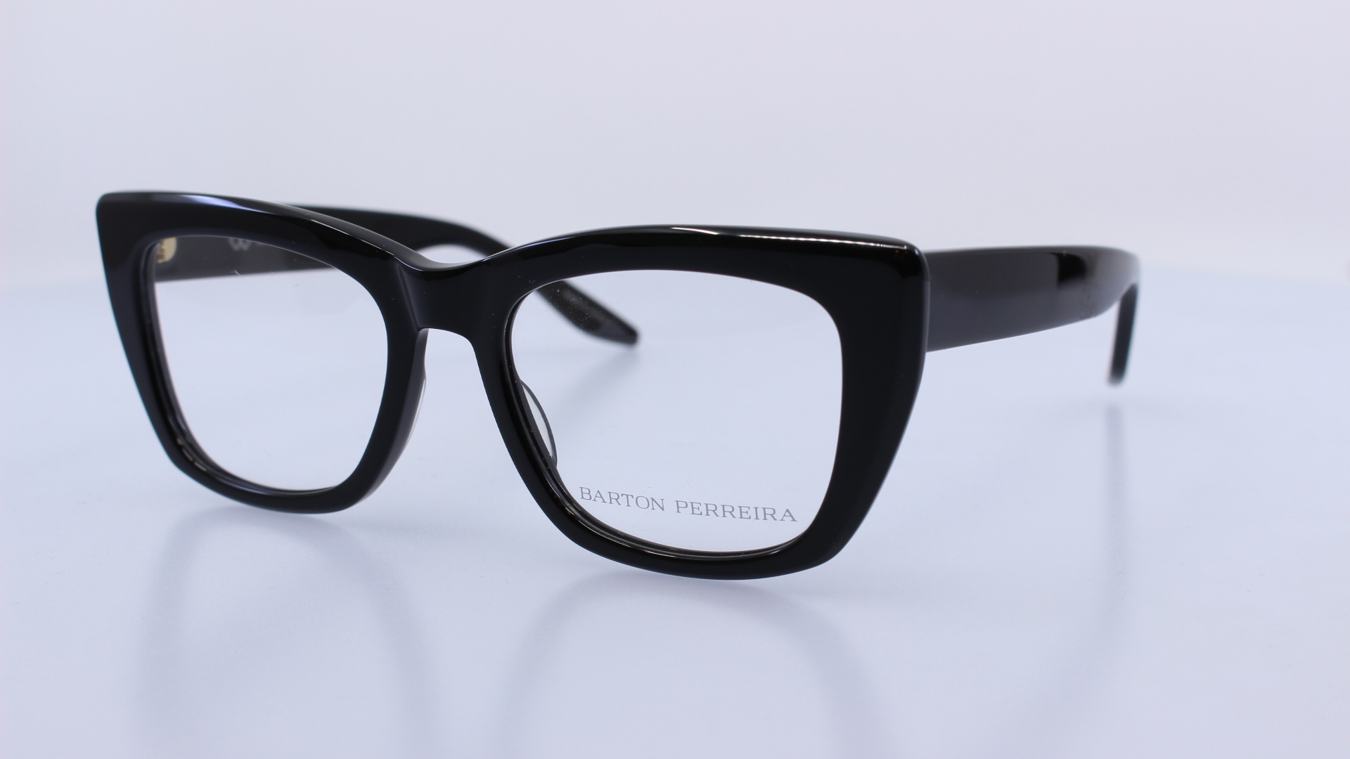 BARTON PERREIRA - FEKETE - LUCRETIA