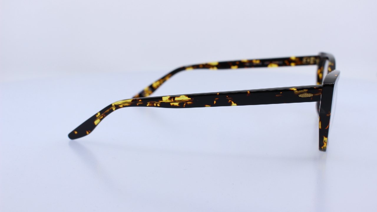 BARTON PERREIRA - SZÜRKE - LUCRETIA