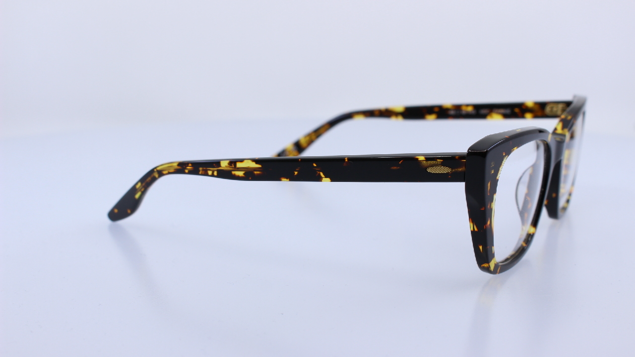 BARTON PERREIRA - SZÜRKE - LUCRETIA