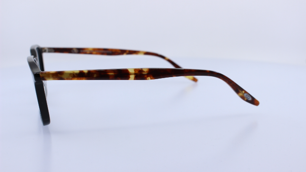 BARTON PERREIRA - SZÜRKE - DEMARCO