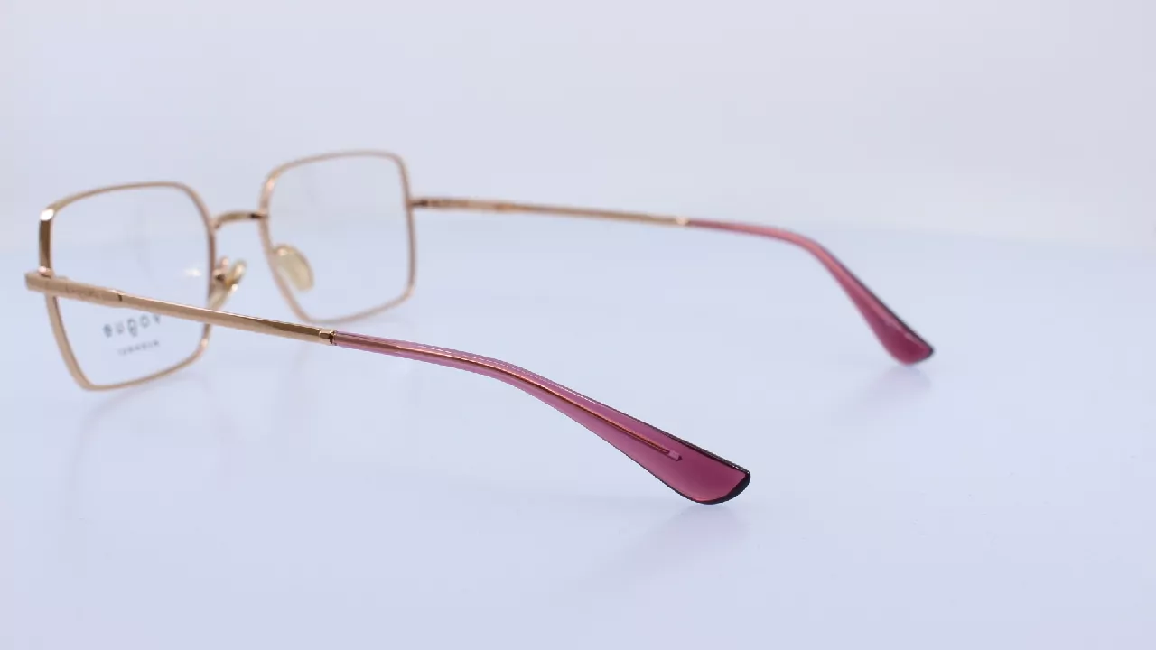 VOGUE - ARANY - VO4340