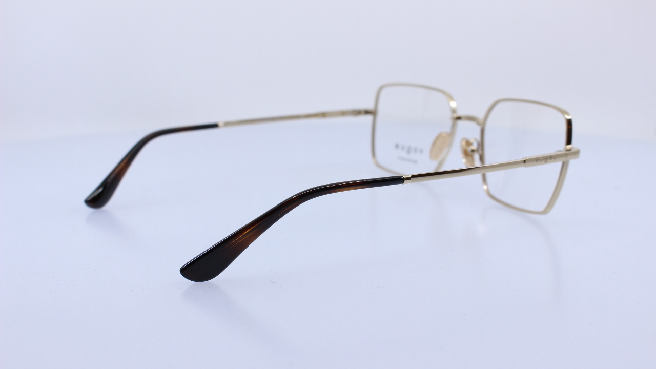 VOGUE - ARANY - VO4340