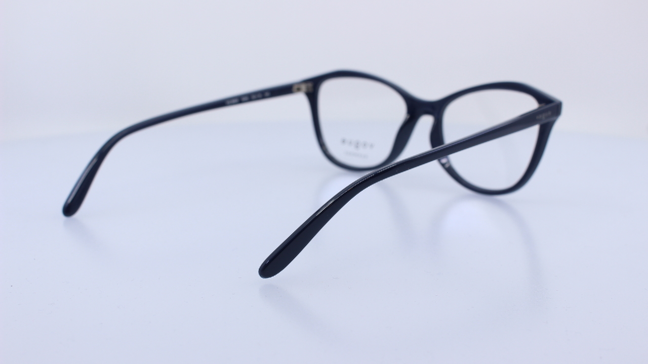 VOGUE - KÉK - VO5602