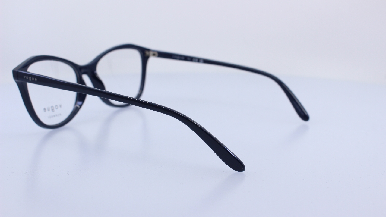 VOGUE - KÉK - VO5602