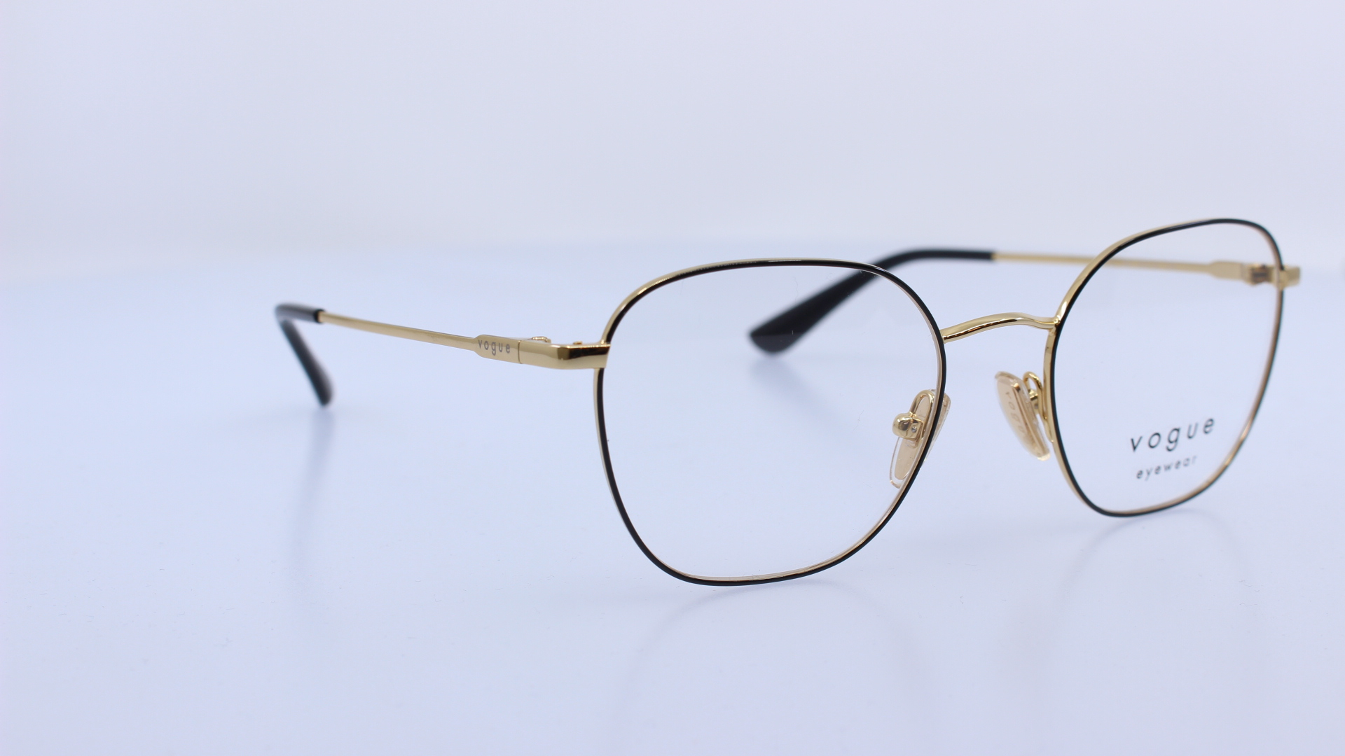 VOGUE - FEKETE - VO4178