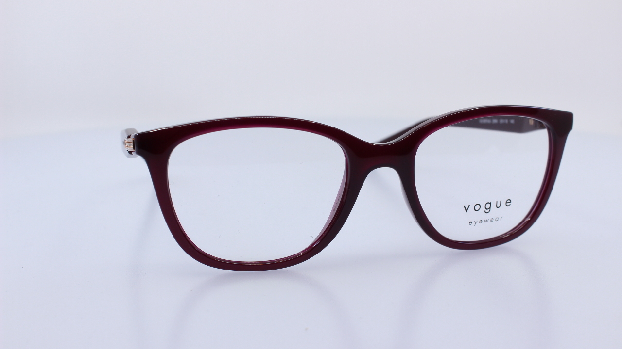 VOGUE - BORDÓ - VO5679B