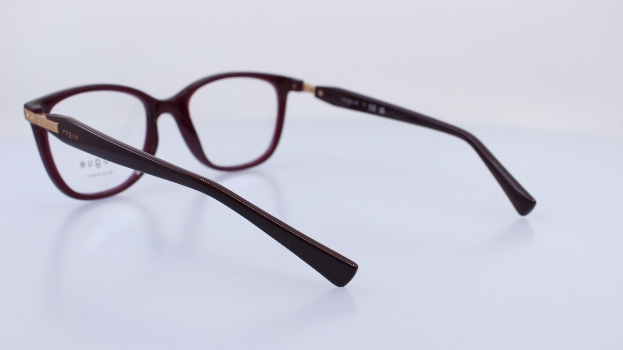 VOGUE - BORDÓ - VO5679B