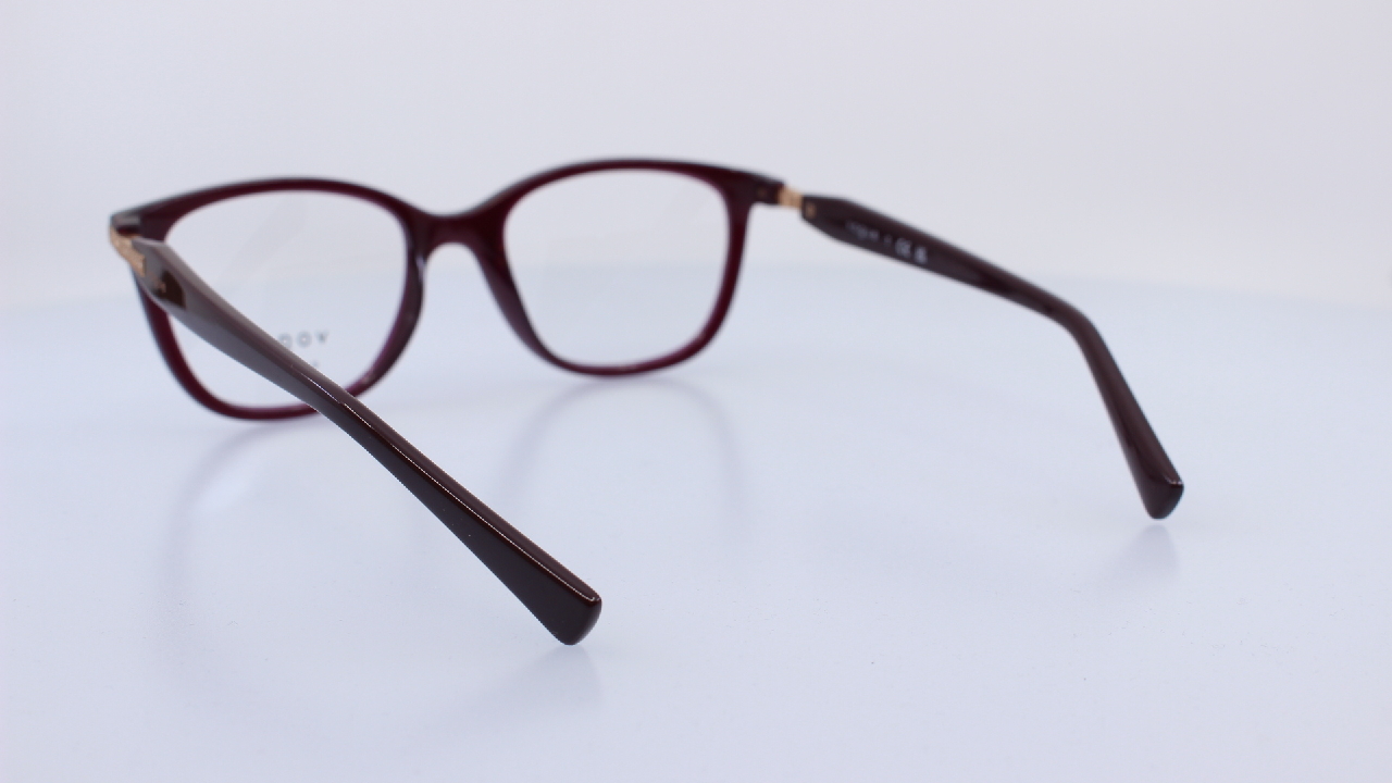 VOGUE - BORDÓ - VO5679B