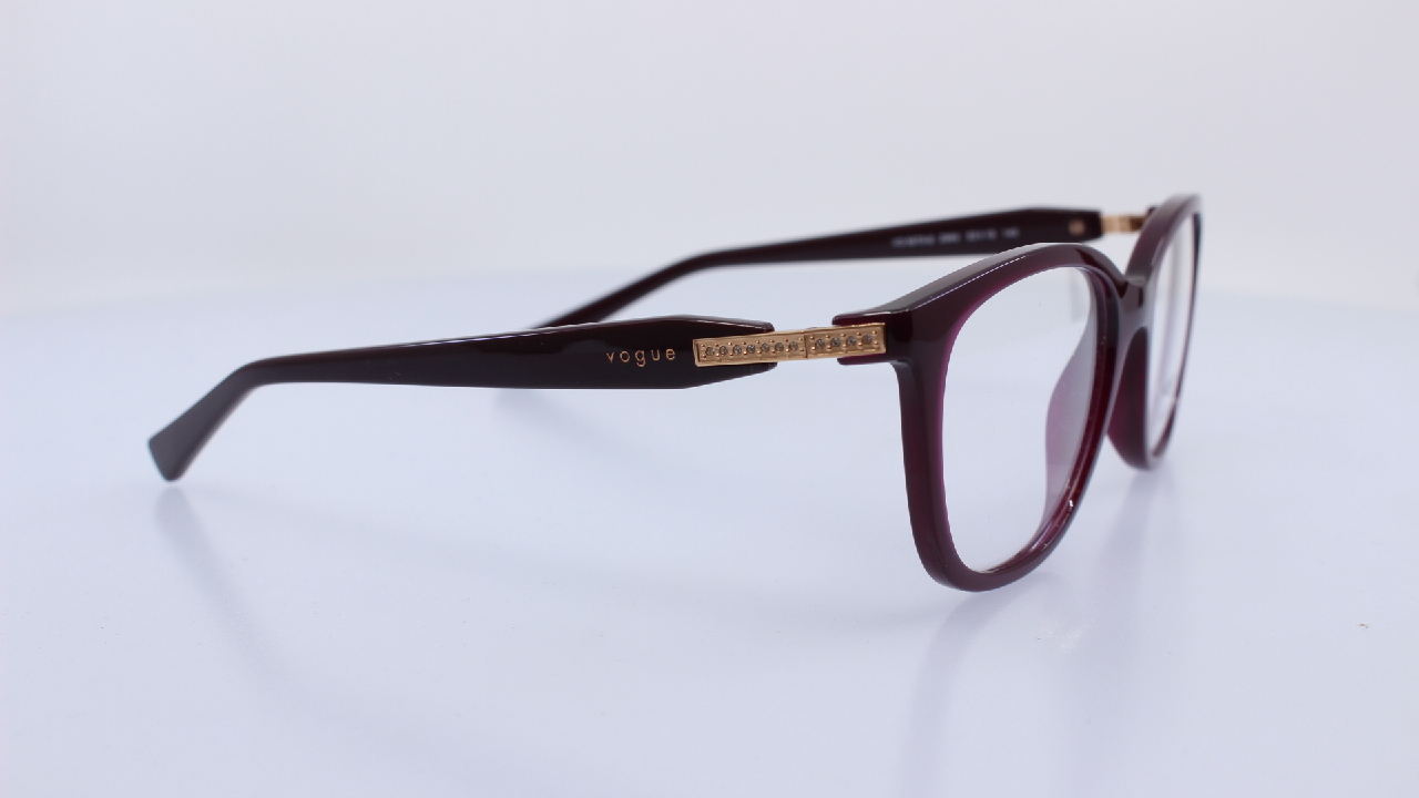 VOGUE - BORDÓ - VO5679B