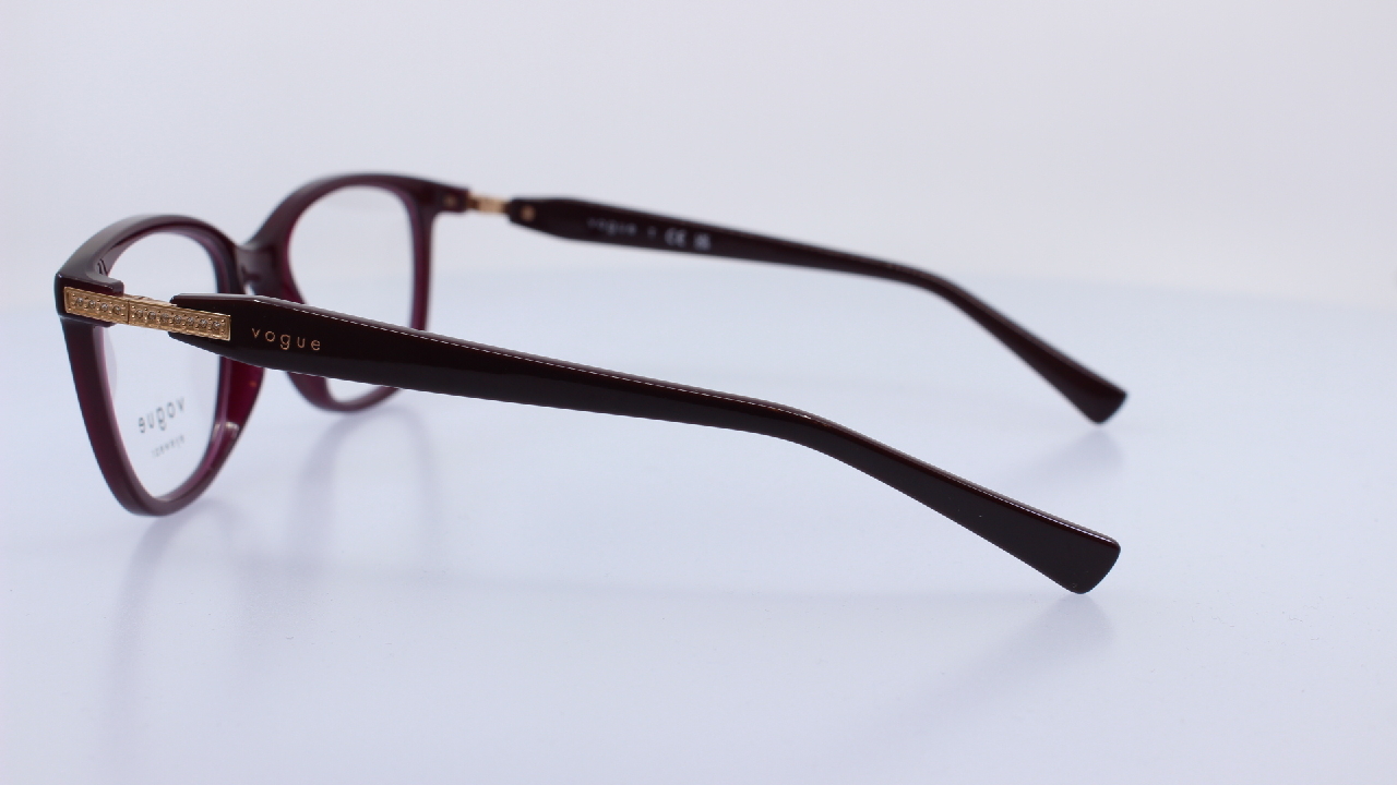 VOGUE - BORDÓ - VO5679B