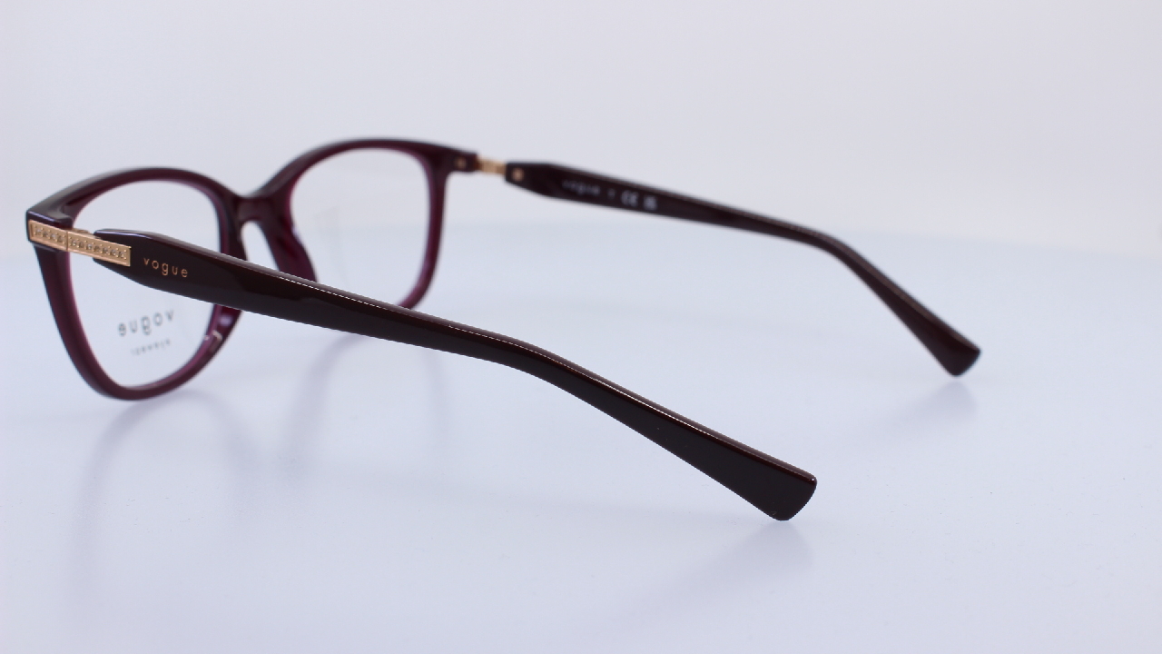 VOGUE - BORDÓ - VO5679B