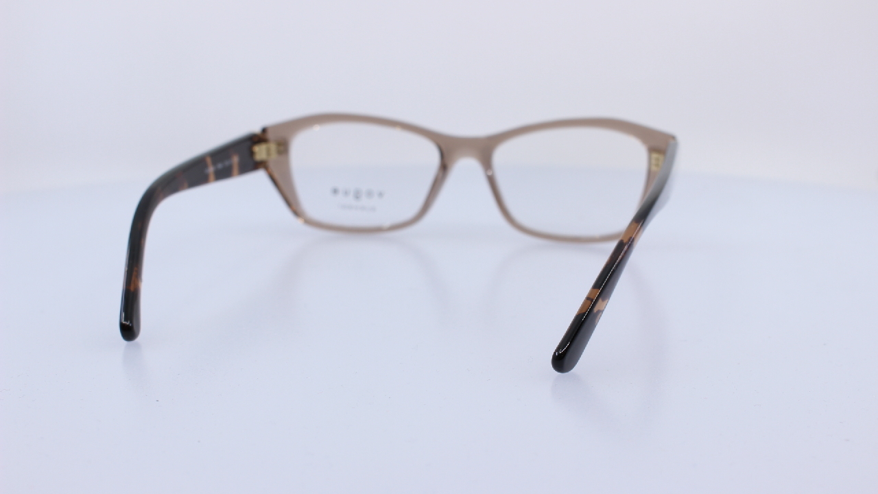 VOGUE - BARNA - VO5676