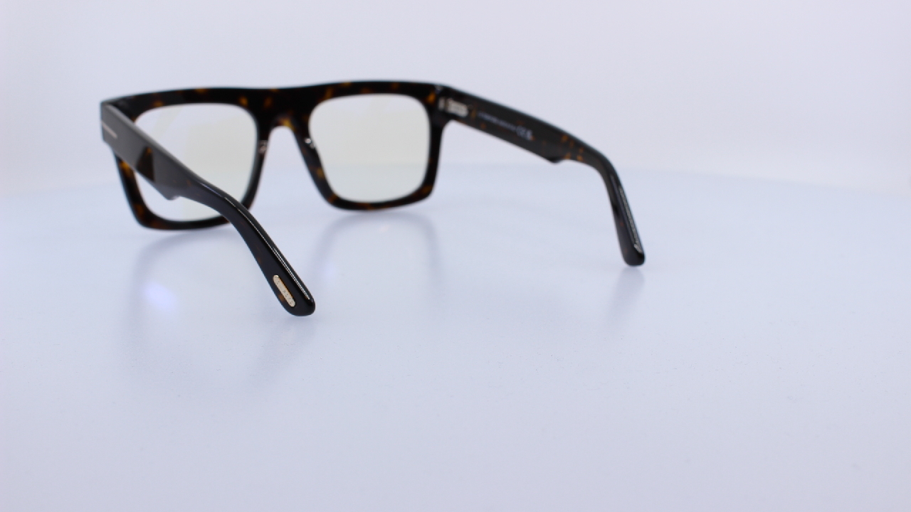 TOMFORD - FEKETE - 6068-B