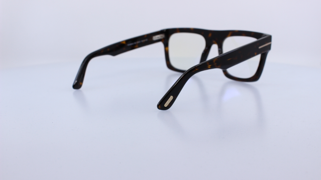 TOMFORD - FEKETE - 6068-B