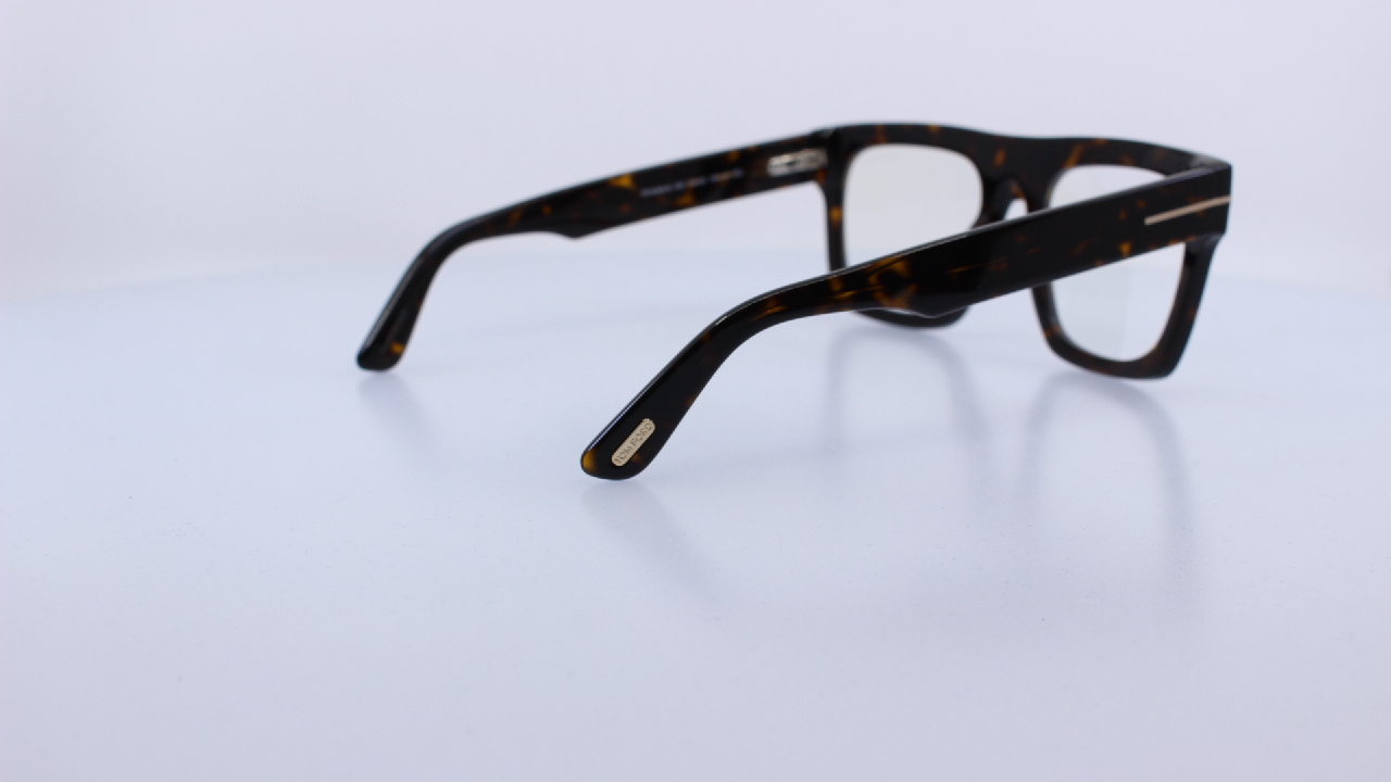 TOMFORD - FEKETE - 6068-B