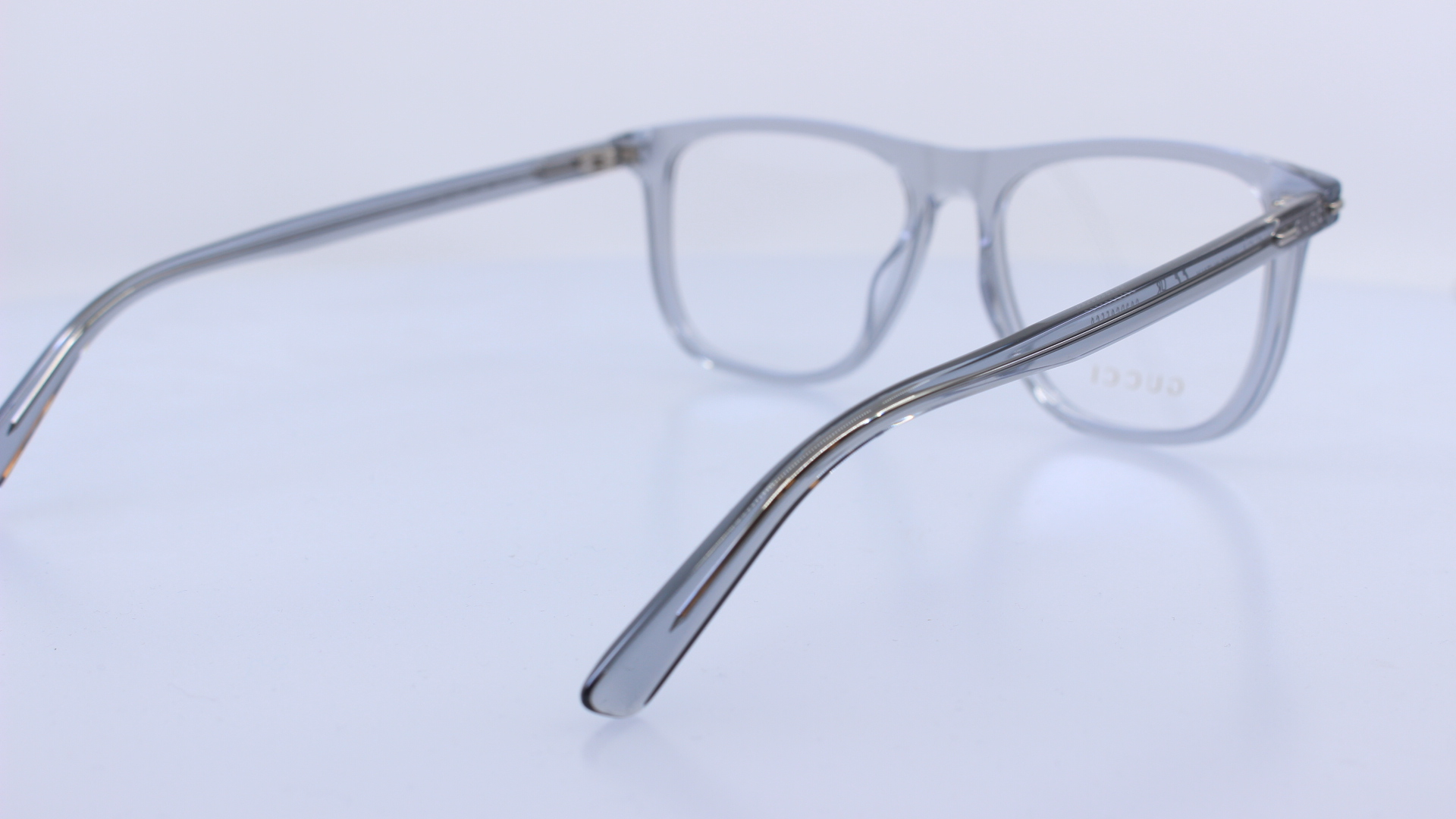 GUCCI - SZÜRKE - GG2130O