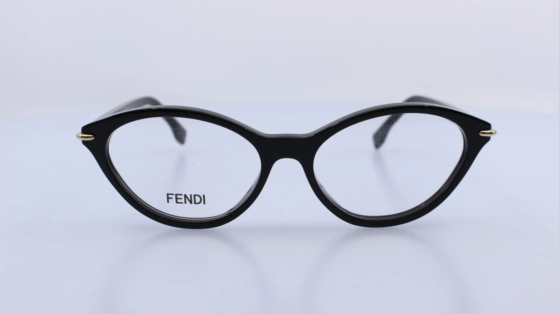 FENDI - FEKETE - FE50126I